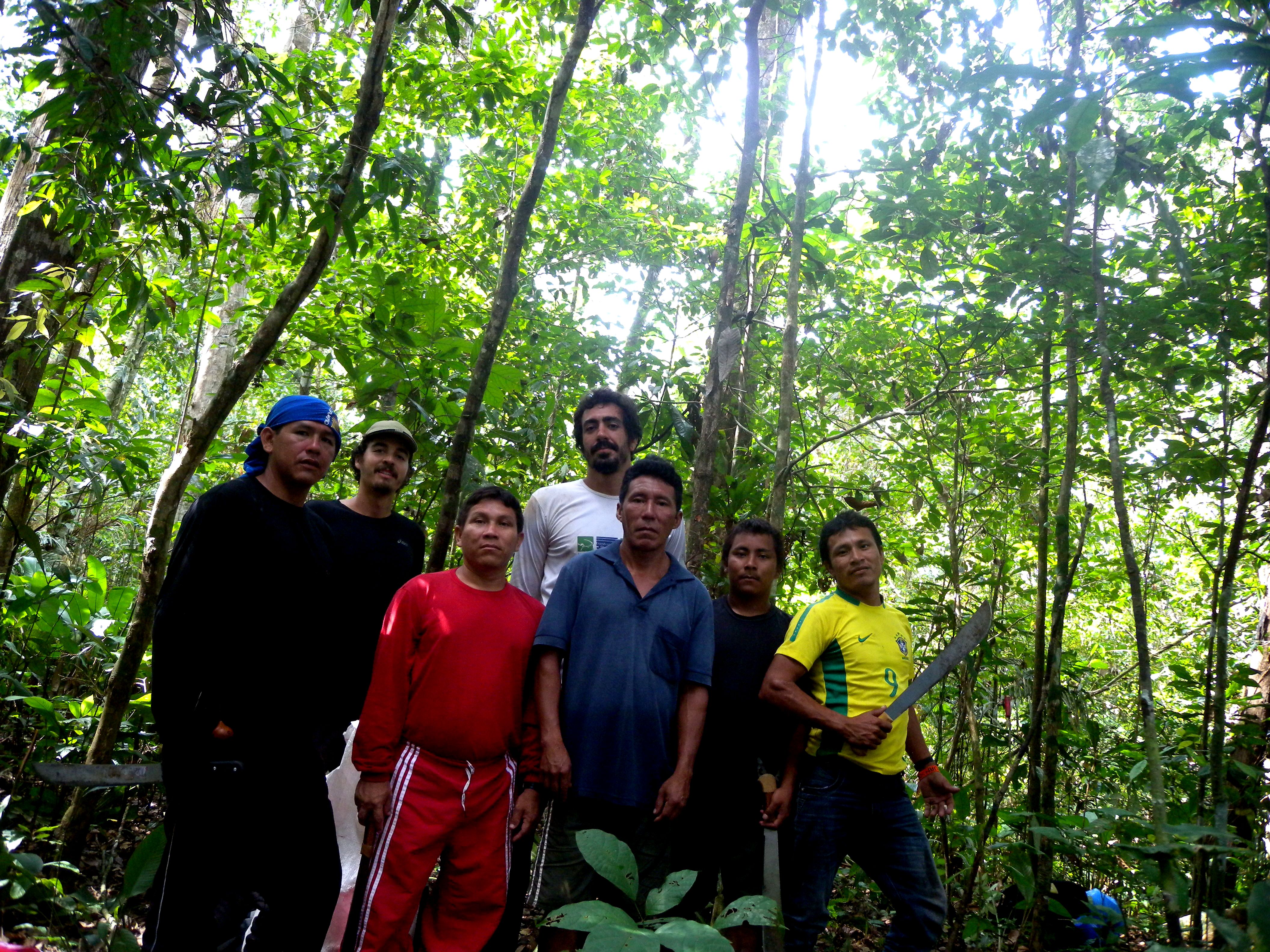 Expedição Rio dos Veados: Apiaú-Mucajaí no limite leste da TI Yanomami